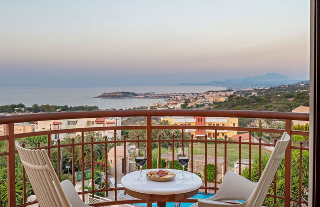 Villa Seragio - With 60m Private Pool - Photo 13
