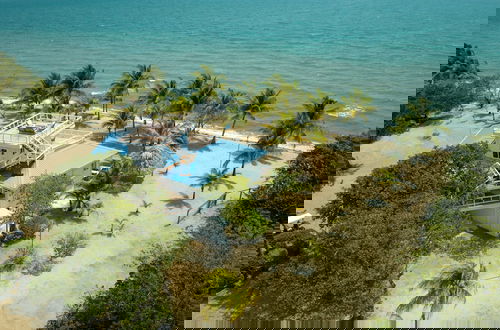 Photo 38 - Dolphin Beach Villa