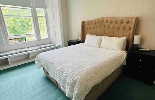 Burnock Lodge - Donnini Apartments - Photo 1