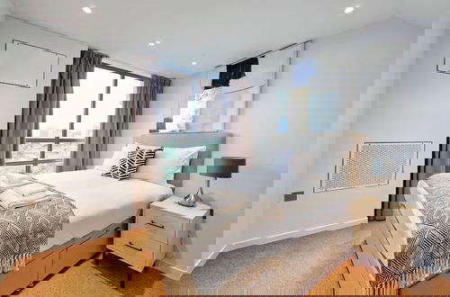 Foto 3 - Fabulous Two-bedroom Apartment in Poplar