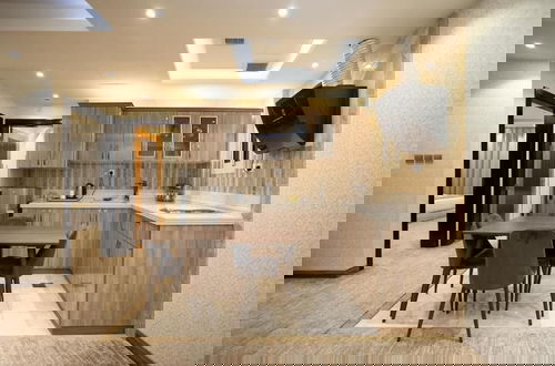 Photo 4 - The Glorious Hotel