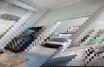 Ritz Carlton - Photo 9