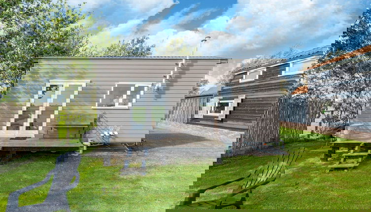 Foto 1 - Holiday Home in Burgerbrug Near the Beach