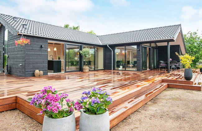 8 Person Holiday Home in Bjert - Foto 23