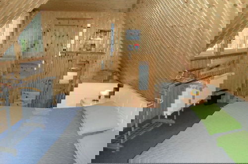 Photo 1 - 