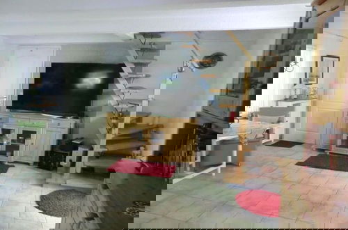 Photo 5 - 