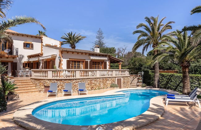 Villa in Son Servera With Beach & Pool - Foto 1