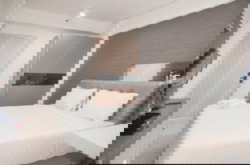 Foto 13 - Cozy Living Studio At Green Bay Pluit Apartment