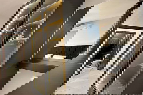Foto 7 - Stylish Luxe Apartment Fr 0003