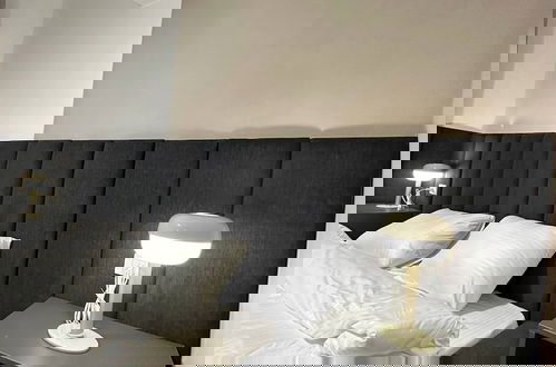 Foto 4 - Stylish Luxe Apartment Fr 0003