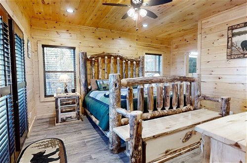 Foto 3 - Lazy Bear Lodge