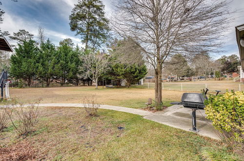 Photo 5 - Cozy Austell Home w/ Sunroom - 4 Mi to Six Flags