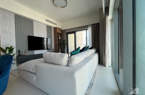 Photo 4 - Luxury Burj Royale 4bed With Balcony Burj Khalifa Fountain View