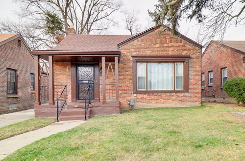 Photo 7 - Cozy Detroit Home w/ Fire Pits: 12 Mi to Downtown