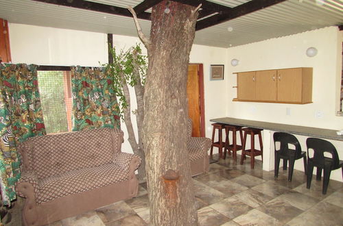 Photo 12 - Amazing Tree in Lounge Eco Apartment With Leopards Passing by at Night