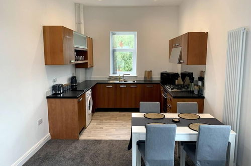 Foto 1 - Remarkable New 2-bed Apartment in Preston