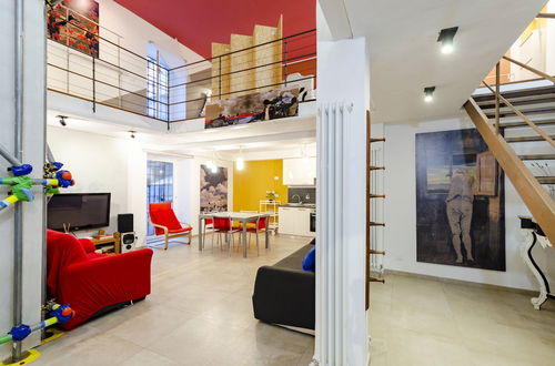 Photo 12 - JOIVY Stylish Open-Plan Flat In Historic Centre