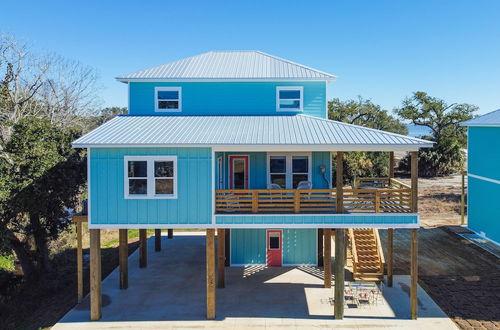 Photo 29 - Long Beach House w/ Charcoal Grill: Steps to Shore