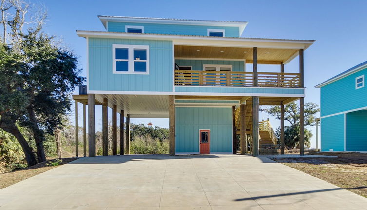 Photo 1 - Long Beach House w/ Charcoal Grill: Steps to Shore