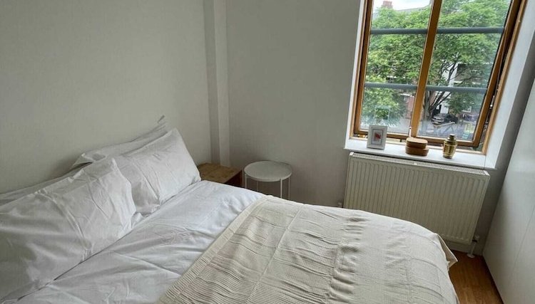 Foto 1 - Perfectly Located 1BD Flat by the Canal - Hackney