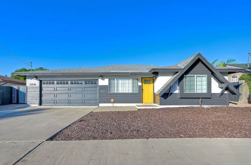 Photo 30 - Immaculate 3 BDR in Oceanside Private Pool & Spa