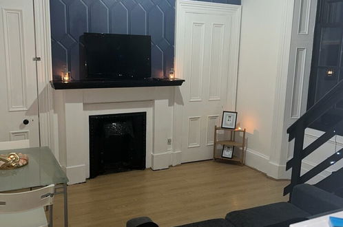 Photo 3 - Stunning 1-bed Apartment in Glasgow