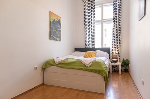 Photo 11 - Friendly 3BR shared Apt-WienerStadthalle