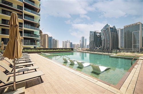 Photo 23 - Waves - Premium 1BR Apartment Overlooking Burj Khalifa