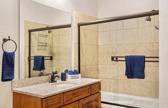 Cliffside Lake Retreat - 2 Bdr, Walk to Table Rock - Foto 16