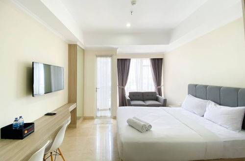 Photo 20 - Well Furnished And Cozy Studio Menteng Park Apartment