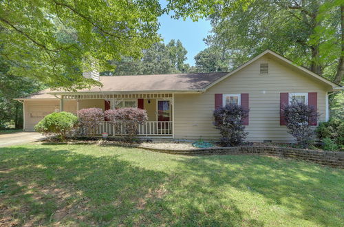 Photo 18 - Jonesboro Home w/ Screened-in Porch & Fire Pit