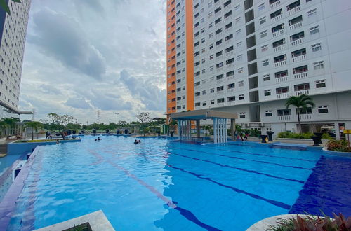 Photo 15 - Comfort Living Studio At 20Th Floor Green Pramuka City Apartment