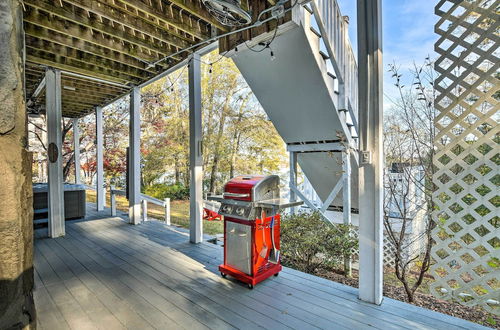 Photo 23 - Lake Hartwell Home w/ Private Dock & Hot Tub