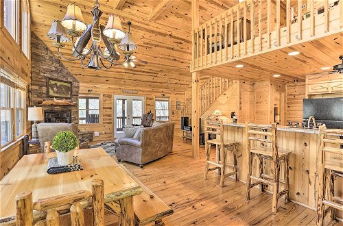 Foto 41 - Cozy Blue Ridge Cabin w/ Sauna & Trail Access
