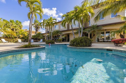 Photo 3 - Glamorous Luxury Villa Pool Jacuzzi Sea View