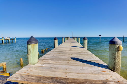 Photo 34 - Beachy Maryland A-frame: Steps to Chesapeake Bay