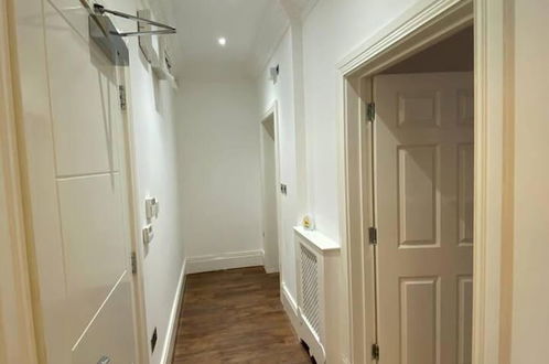 Photo 11 - Immaculate 1-bed Lux Apartment in Wolverhampton