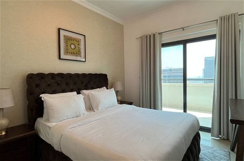 Photo 3 - Pure Living - Spacious & Relaxing 2BR Apartment in Dubai Marina