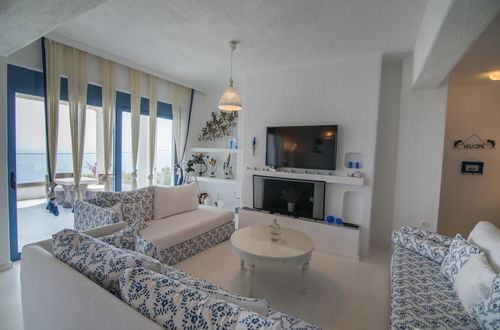 Photo 23 - White - Blue Villa by Unique Villas Collection