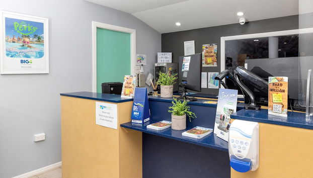 Check-in-/Check-out-Schalter