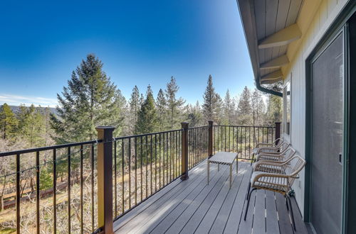 Foto 7 - Spacious Colfax Cabin Near Rollins Lake