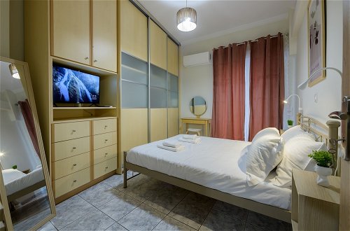 Photo 8 - 1-Bedroom Oasis in Kallithea