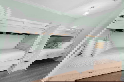 Photo 9 - Brzee Bungalow