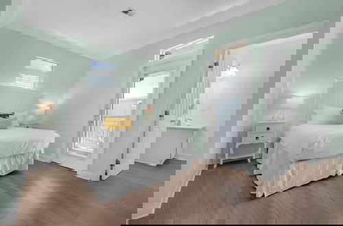 Photo 4 - Brzee Bungalow