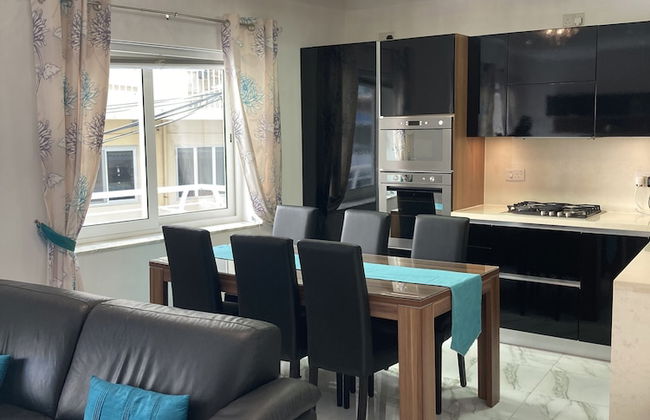 Side SeaView 3Bedrooms Apartment Sliema - Foto 1