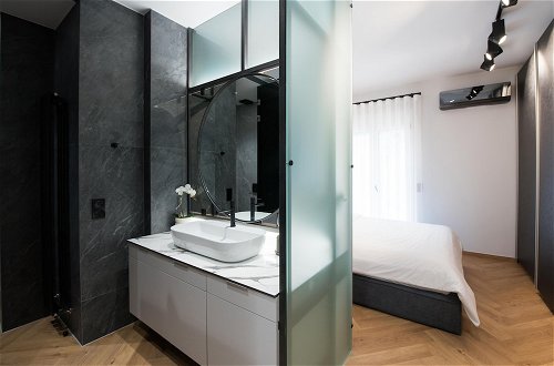 Foto 33 - Dahlia' Elegant 2-Bedroom Luxury Living