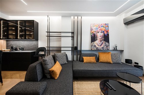 Foto 23 - Dahlia' Elegant 2-Bedroom Luxury Living
