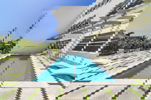 Foto 24 - Coral Beach by Blue Sky Luxury