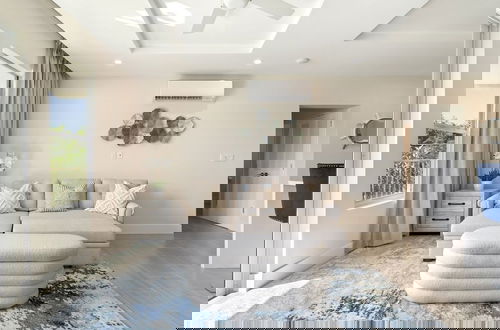 Foto 14 - Coral Beach by Blue Sky Luxury