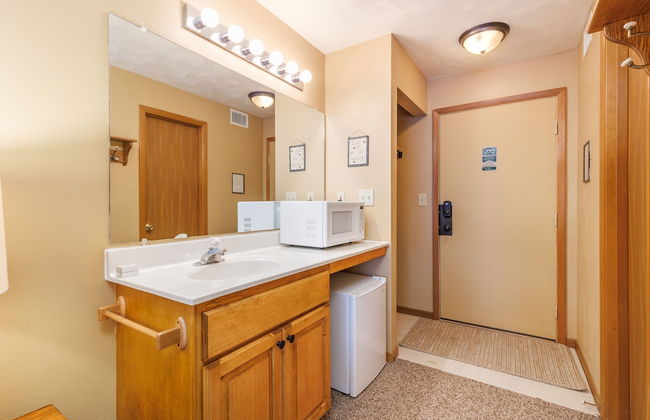 Seven Springs Stoneridge 3 BR Condo, Private Deck by RedAwning - Photo 13